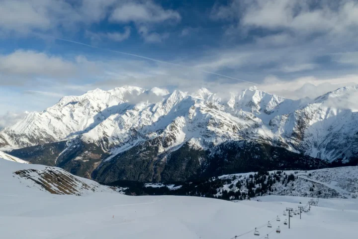 Stations de ski familiales dans les Alpes : choisir sans se tromper