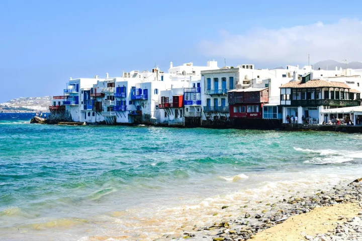 Où loger à Mykonos en famille : les secteurs à privilégier