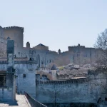 Avignon avec des enfants : palais, pont et pauses dans la vieille ville
