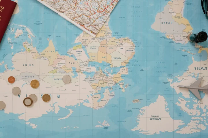 Carte d&rsquo;identité d&rsquo;un enfant : démarches et délais avant un voyage
